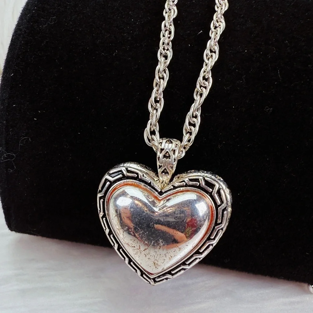 Vintage aged, Silvertone weighted large Heart Pendant Chain Necklace